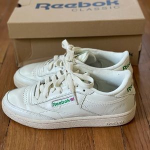 Vintage Women’s Reebok Club C 85